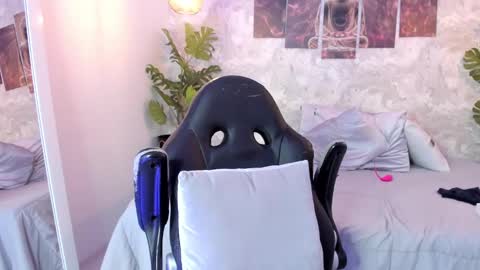 Regan online show from 02/19/25, 01:08