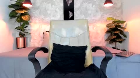 Regan online show from 11/22/25, 05:50