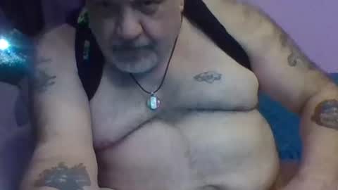 reggie online show from 11/11/25, 03:39