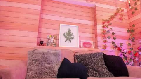 Regina online show from 01/08/25, 10:27