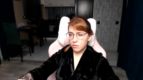 Regina online show from 11/13/25, 01:37