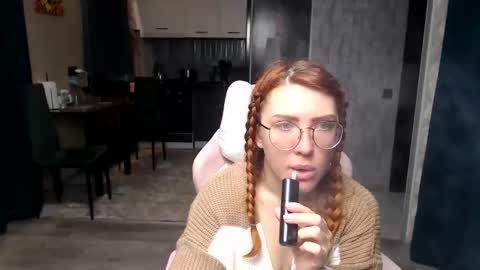 Regina online show from 04/12/26, 03:00