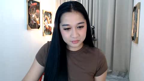 Snapshot of reginethegoddess chatting on 05/21/26, 05:03 regine online show from 05/21/26, 05:03