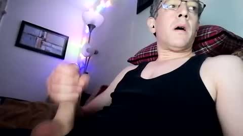 regularguy20 online show from 10/28/25, 09:46