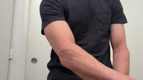 Snapshot of reharted chatting on 11/08/25, 10:30 reharted online show from 11/08/25, 10:30