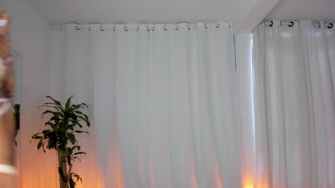 Snapshot of reichel_gray chatting on 01/31/25, 10:10 REICHEL online show from 01/31/25, 10:10