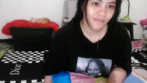 reign2525 online show from 02/09/26, 07:56