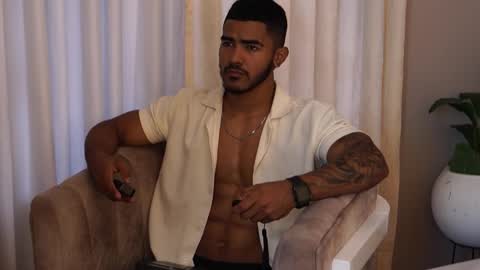 Reik online show from 10/18/25, 12:06