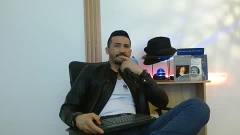   REIKO  online show from 11/15/25, 03:30