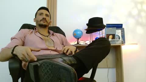   REIKO  online show from 11/19/25, 09:15