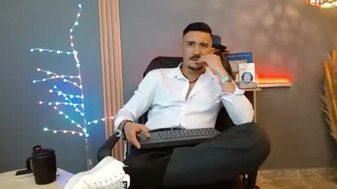   REIKO  online show from 02/10/26, 06:12