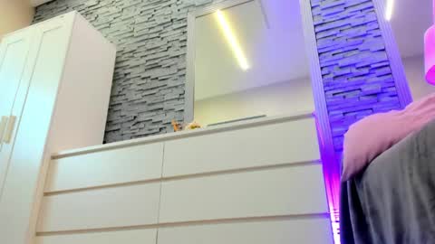 reina cummings online show from 04/09/26, 06:52