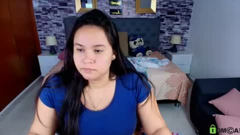 reina_loren online show from 07/06/26, 06:21