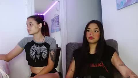 reina_reina online show from 02/23/26, 01:36