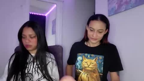 reina_reina online show from 04/04/26, 05:06