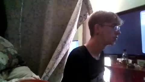 Snapshot of relytburns420 chatting on 04/25/26, 01:52 tylerBurnham online show from 04/25/26, 01:52