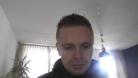 Snapshot of remcoa chatting on 11/04/25, 12:26 remcoa online show from 11/04/25, 12:26