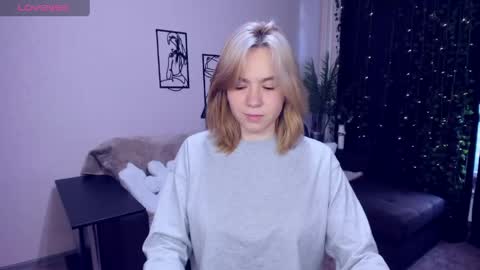 RemiPeach online show from 05/21/26, 03:41
