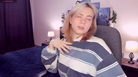 RemiPeach online show from 05/26/26, 03:52
