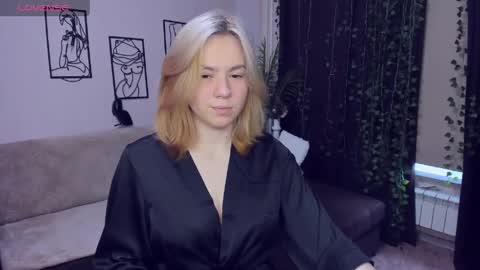RemiPeach online show from 05/31/26, 04:25