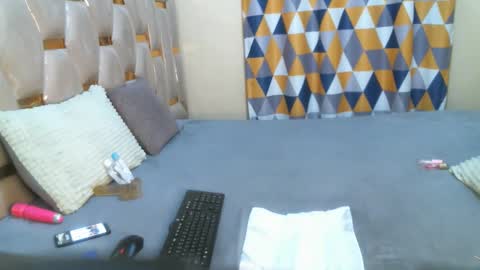Snapshot of remmyqueen chatting on 04/25/26, 02:36 remmyqueen online show from 04/25/26, 02:36