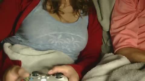 Snapshot of remote_couch chatting on 09/09/25, 01:49 remote_couch online show from 09/09/25, 01:49