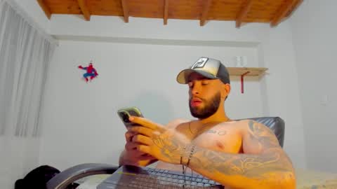 Rmy Steen online show from 10/19/25, 03:18