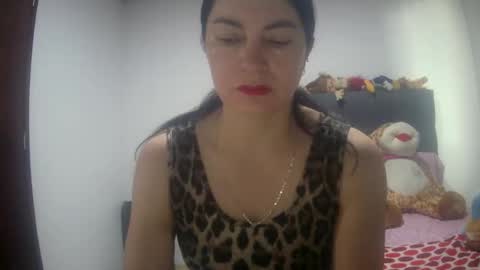 renata_hot1 online show from 09/09/25, 07:13