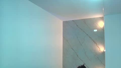 Snapshot of renata_reyes11 chatting on 03/04/25, 10:57 Renata  online show from 03/04/25, 10:57