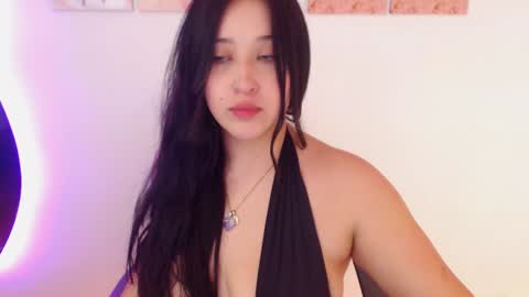 Snapshot of renata_ruiz chatting on 12/07/24, 07:38    online show from 12/07/24, 07:38