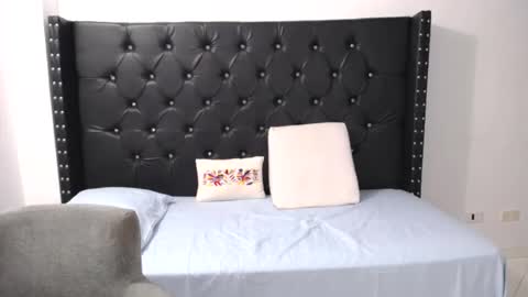 Renata Salinas online show from 10/22/25, 08:52