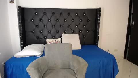 Renata Salinas online show from 04/14/26, 09:54