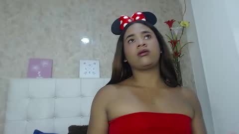 RENATA VALENTINA online show from 03/29/26, 12:16