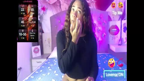 RENATA VALENTINA online show from 05/15/26, 01:07