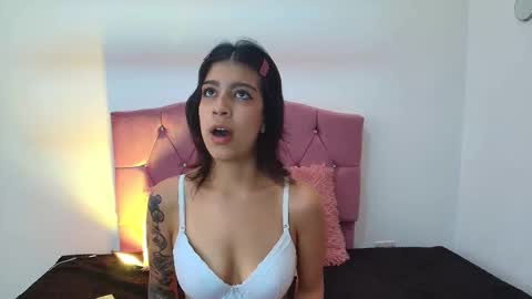 Snapshot of renata_velvet chatting on 02/25/26, 11:42 renata_velvet online show from 02/25/26, 11:42