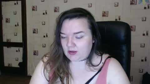 Snapshot of renataoia chatting on 12/19/24, 02:57 renataoia online show from 12/19/24, 02:57