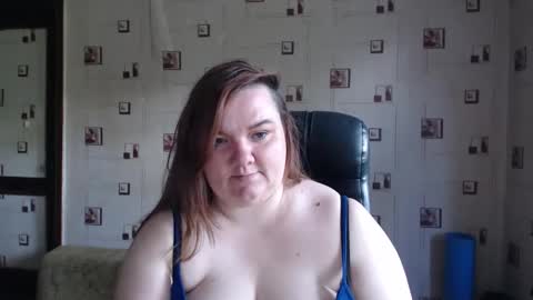 renataoia online show from 06/01/26, 02:08