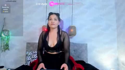 Snapshot of renatha_laurent chatting on 06/17/26, 07:48 Renatha Laurent online show from 06/17/26, 07:48