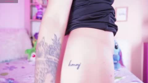 renatha_taylor_ online show from 05/19/26, 03:07