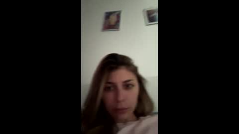 Snapshot of renee_loah chatting on 05/18/26, 11:38 renee_loah online show from 05/18/26, 11:38
