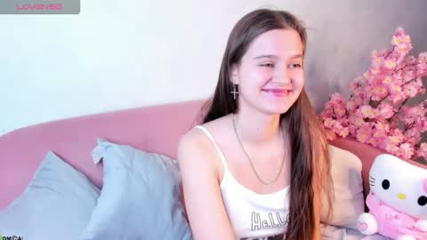 Renesmy online show from 11/12/25, 12:55