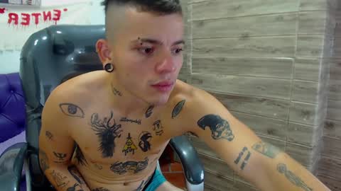 R E N E  online show from 12/07/24, 04:09