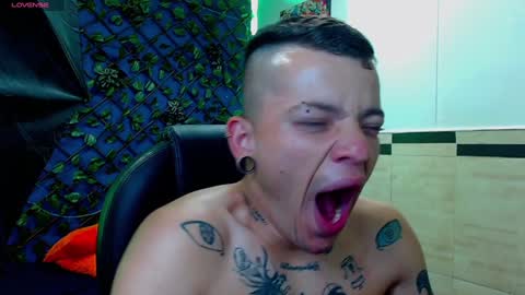 R E N E  online show from 01/12/25, 09:30