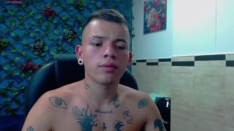 R E N E  online show from 02/08/25, 04:14