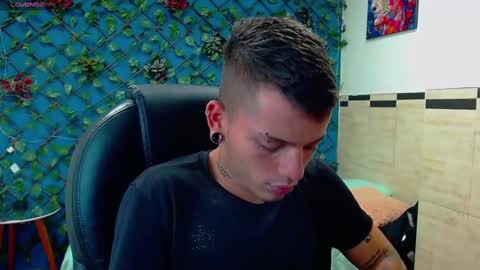 R E N E  online show from 02/20/25, 04:50