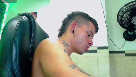 R E N E  online show from 02/20/25, 11:09