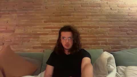 Renzo online show from 05/16/26, 02:19