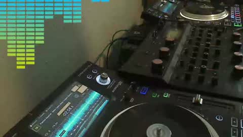 Snapshot of reticuli chatting on 06/10/26, 05:45 GearPorn online show from 06/10/26, 05:45