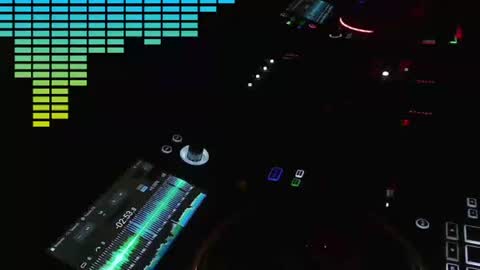 Snapshot of reticuli chatting on 07/22/26, 02:14 GearPorn online show from 07/22/26, 02:14
