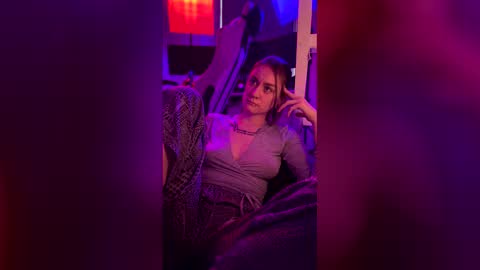 Snapshot of retromarie chatting on 02/21/26, 02:40 Rie online show from 02/21/26, 02:40